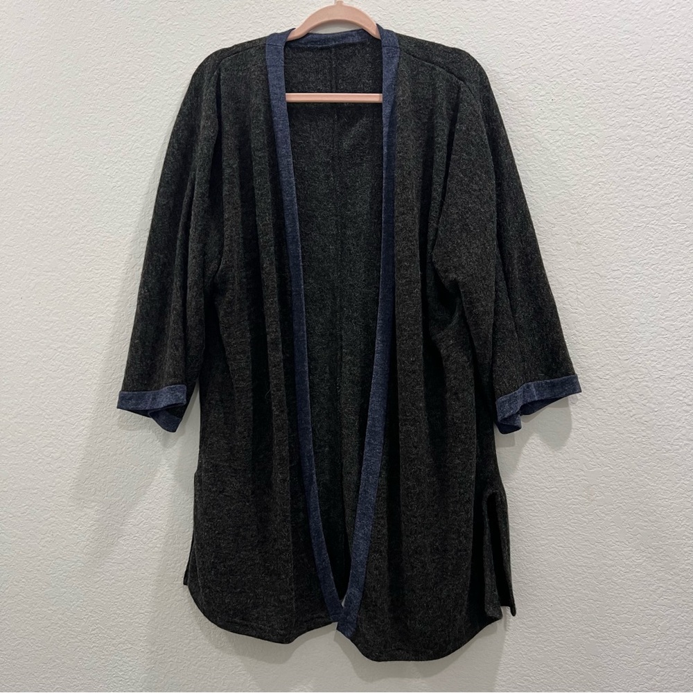 Grey and blue women’s cardigan with pockets and 3/4 length sleeves XL